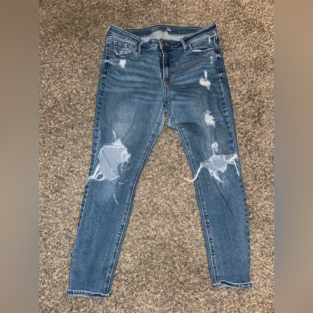 Distressed skinny jeans size 14